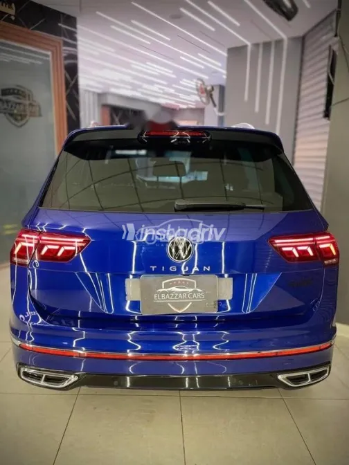 فولكس فاغن تيجون 2023 أزرق غامق مستعملة للبيع - 5