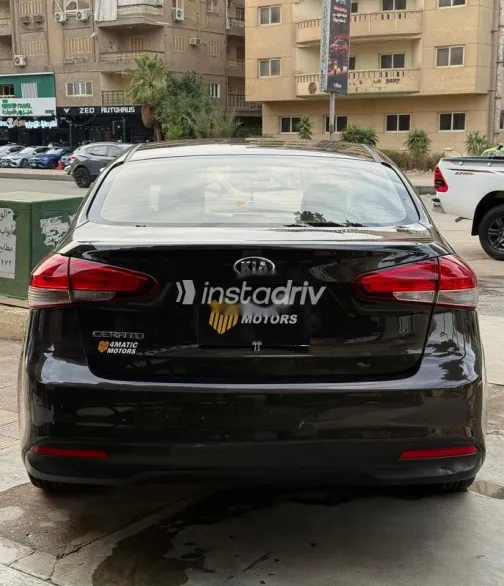 Kia Cerato 2018 Brown Used for Sale - 2