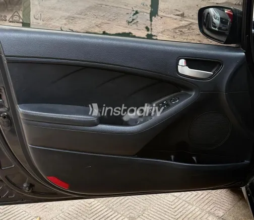 Kia Cerato 2018 Brown Used for Sale - 7