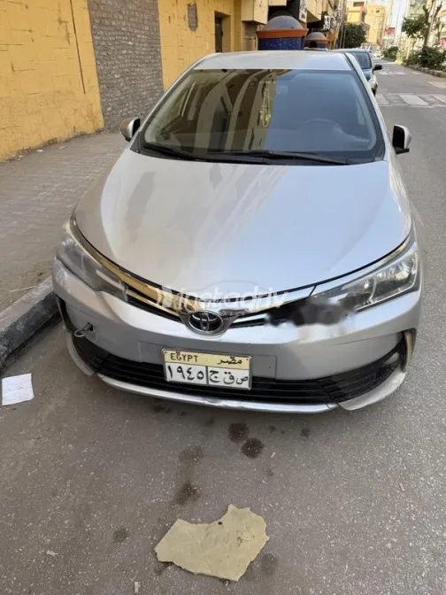 Toyota Corolla 2019 White Used for Sale - 2