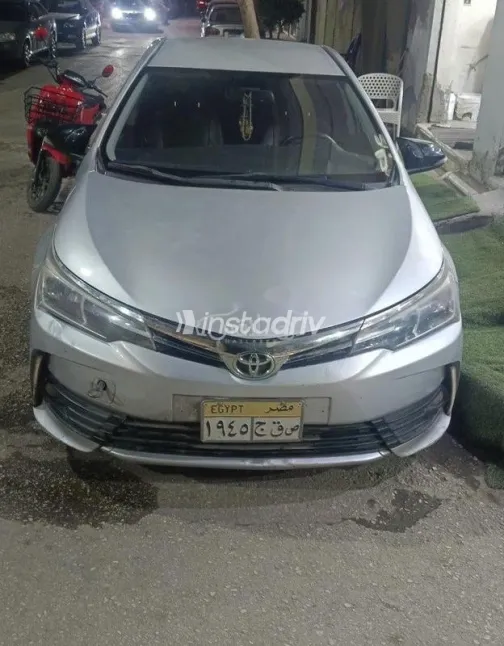 Toyota Corolla 2019 White Used for Sale - 4