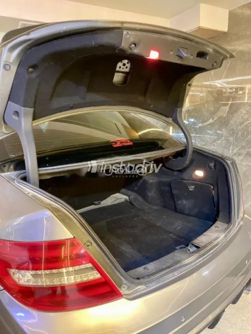 Mercedes C 300 2010 Silver Used for Sale - 8