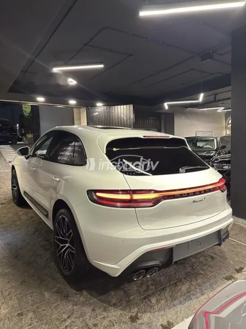 Porsche Macan 2024 White Used for Sale - 3