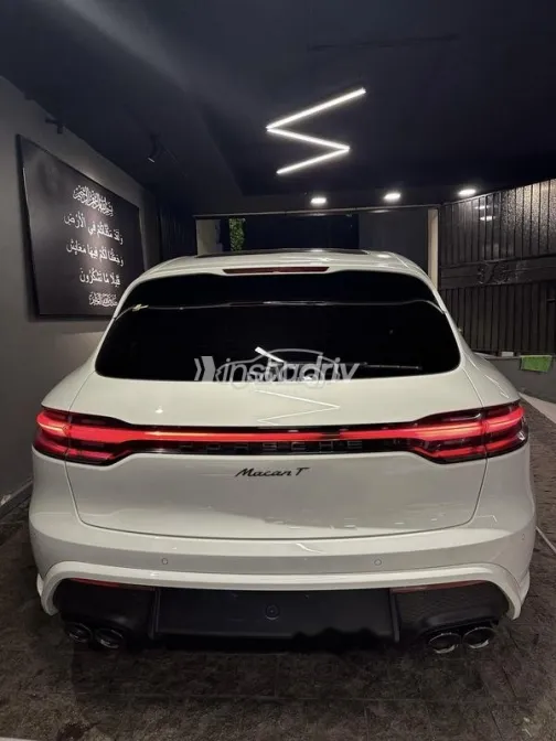Porsche Macan 2024 White Used for Sale - 4