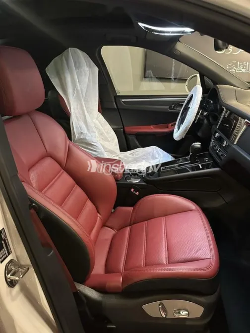 Porsche Macan 2024 White Used for Sale - 7
