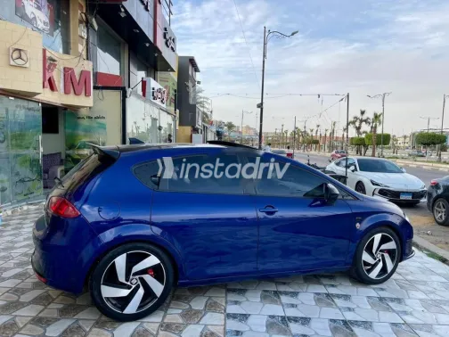 سيات ليون 2011 أزرق غامق مستعملة للبيع - 9