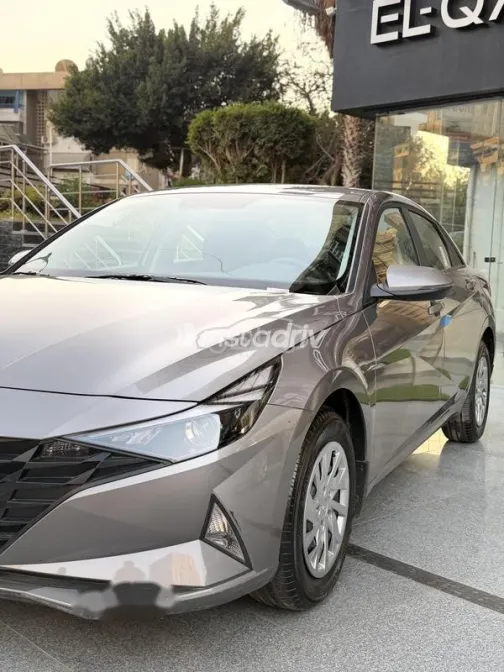 Hyundai Elantra 2022 Gray Used for Sale - 2