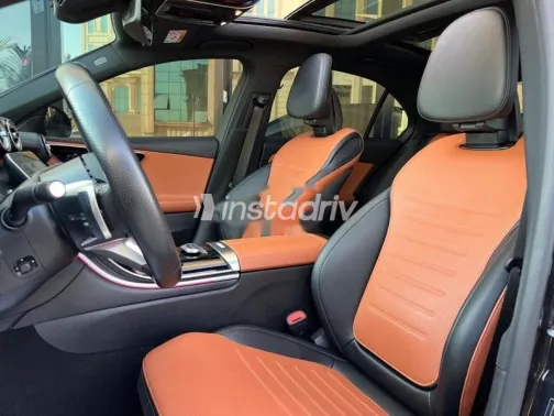 مرسيدس C 200 2023 أسود مستعملة للبيع - 4