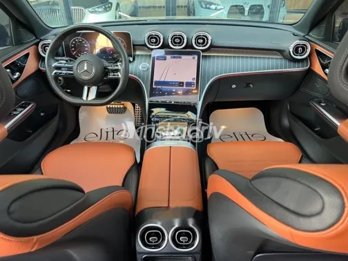 مرسيدس C 200 2023 أسود مستعملة للبيع - 10