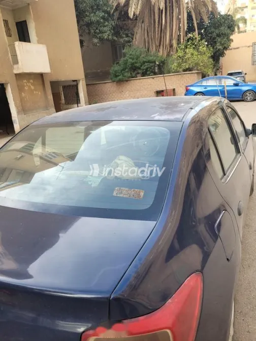 رينو لوجان 2016 أزرق مستعملة للبيع - 2