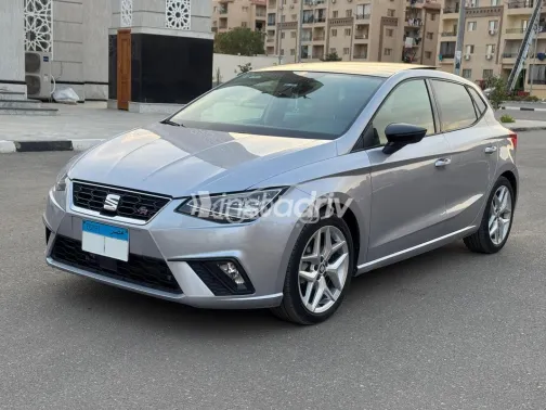 سيات ابيزا 2020 فضي مستعملة للبيع - 1