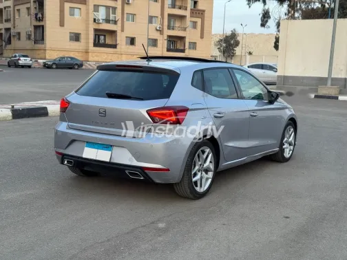 سيات ابيزا 2020 فضي مستعملة للبيع - 3