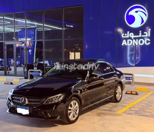 مرسيدس C 180 2019 أسود مستعملة للبيع - 2