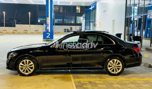 مرسيدس C 180 2019 أسود مستعملة للبيع - 3