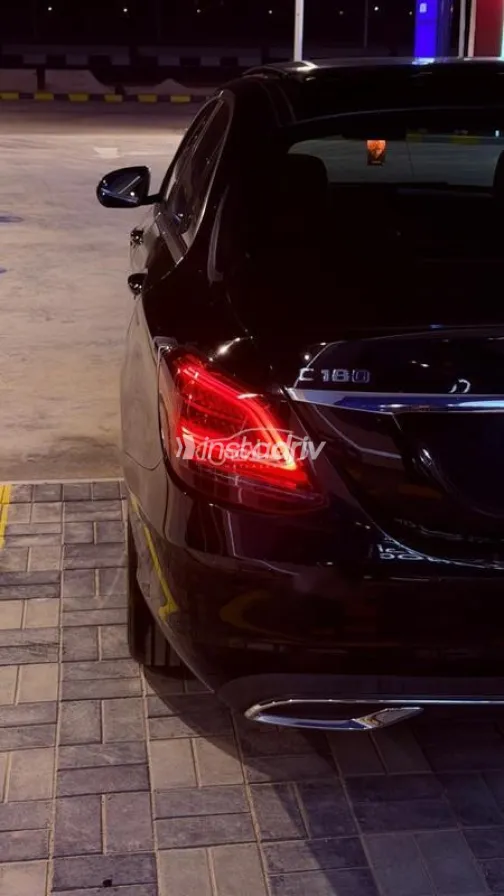 مرسيدس C 180 2019 أسود مستعملة للبيع - 6