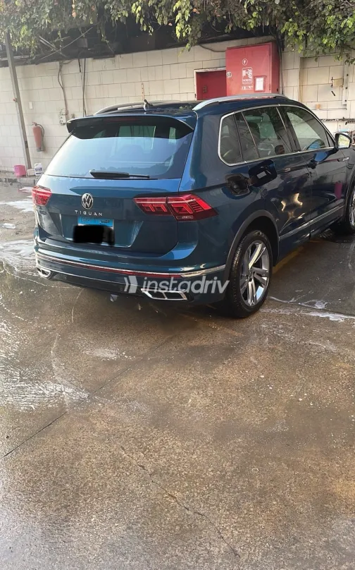 فولكس فاغن تيجون 2021 أبيض مستعملة للبيع - 1