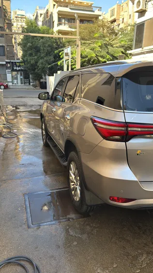 تويوتا فورتشنر 2022 أبيض مستعملة للبيع