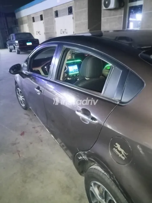 Kia Rio 2012 White Used for Sale - 1