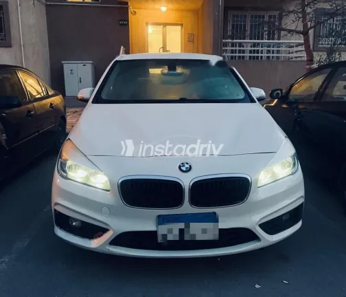 بي ام دبليو 218 i 2015 أبيض مستعملة للبيع - 2