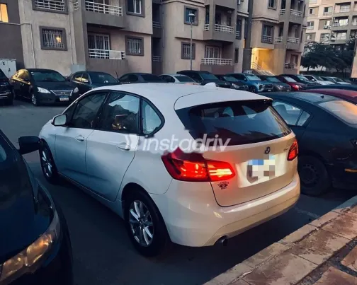 بي ام دبليو 218 i 2015 أبيض مستعملة للبيع - 3