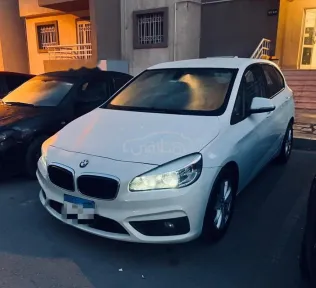 بي ام دبليو 218 i 2015 أبيض مستعملة للبيع