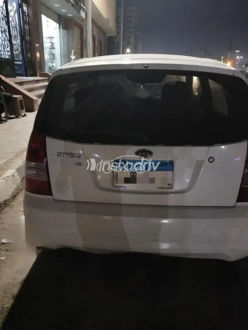 كيا بيكانتو 2007 أبيض مستعملة للبيع - 10