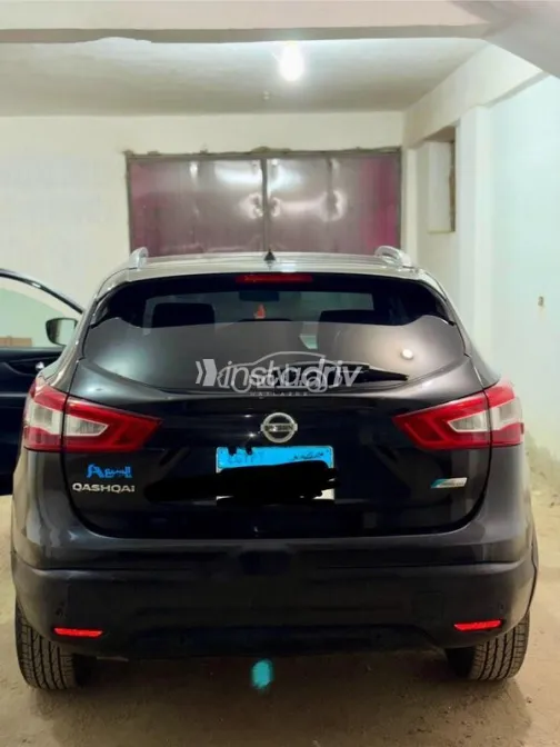 Nissan Qashqai 2016 Black Used for Sale - 10