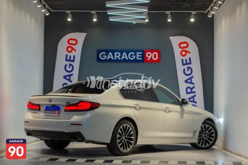 بي ام دبليو 520 2023 أبيض مستعملة للبيع - 5