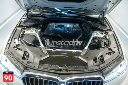 بي ام دبليو 520 2023 أبيض مستعملة للبيع - 8