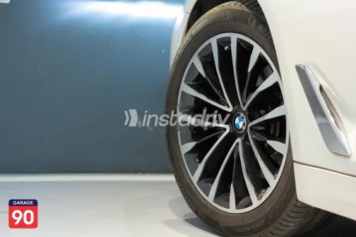 بي ام دبليو 520 2023 أبيض مستعملة للبيع - 10