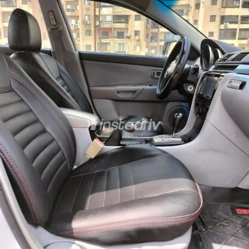 مازدا 3 2006 أبيض مستعملة للبيع - 8