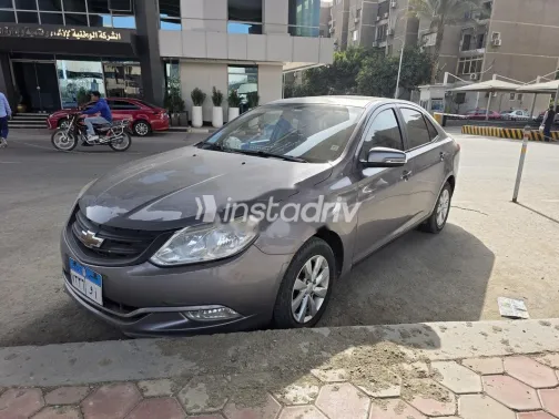 شيفروليه أوبترا 2021 فضي مستعملة للبيع - 2