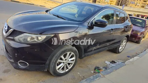 نيسان قشقاي 2017 أبيض مستعملة للبيع - 2