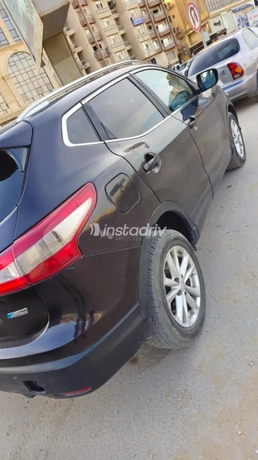 نيسان قشقاي 2017 أبيض مستعملة للبيع - 3