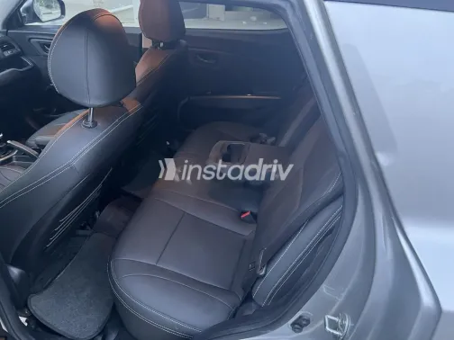 سانج يونج تيفولى XLV 2020 أبيض مستعملة للبيع - 4