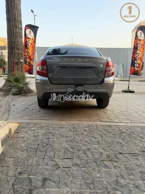 Lada Granta 2020 Gray Used for Sale - 3