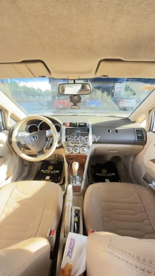 هوندا سيتى 2006 فضي مستعملة للبيع - 10