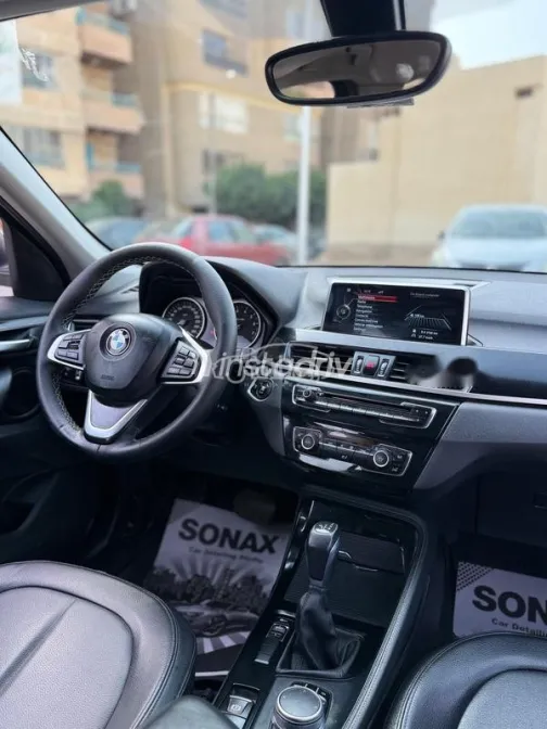 بي ام دبليو X1 2018 رمادي مستعملة للبيع - 3