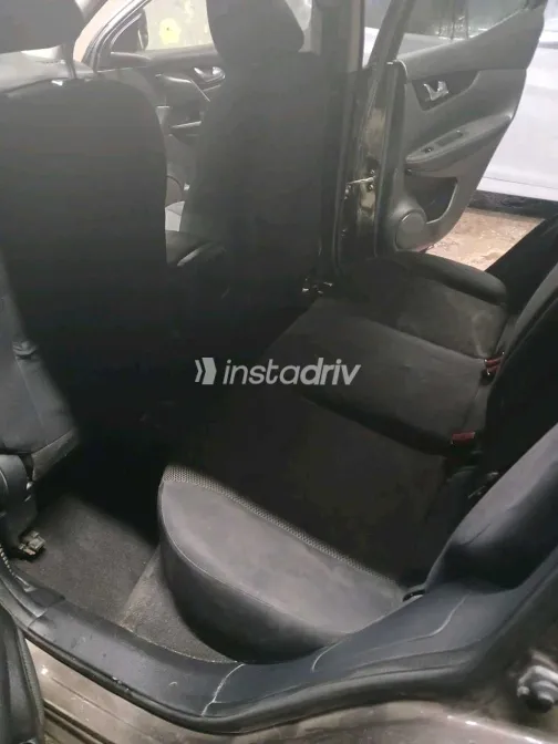 Nissan Qashqai 2017 White Used for Sale - 3