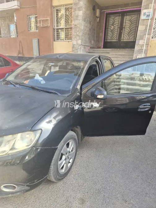 Renault Logan 2015 White Used for Sale - 5