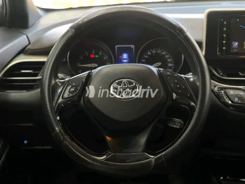 تويوتا C-HR 2017 أبيض مستعملة للبيع - 7