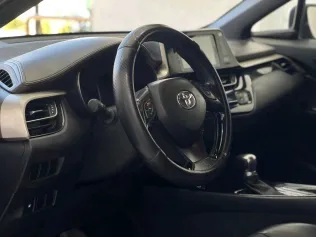 تويوتا C-HR 2017 أبيض مستعملة للبيع