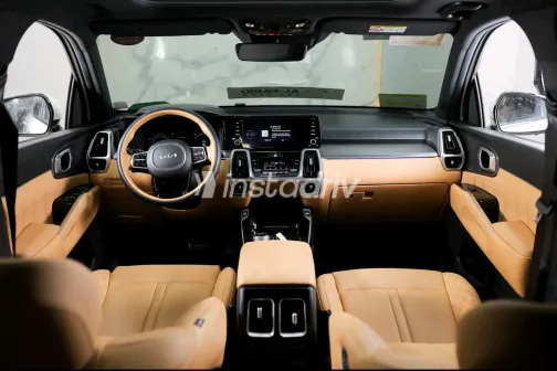 كيا سورينتو 2023 أبيض مستعملة للبيع - 5