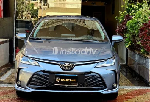 Toyota Corolla 2012 Silver Used for Sale - 2