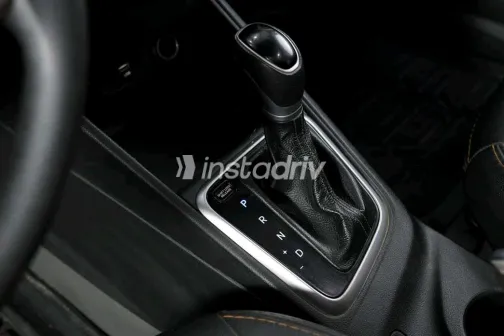 هيونداي اكسنت 2021 أبيض مستعملة للبيع - 3