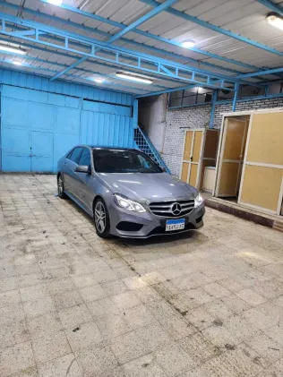 مرسيدس E 250 2015 أبيض مستعملة للبيع