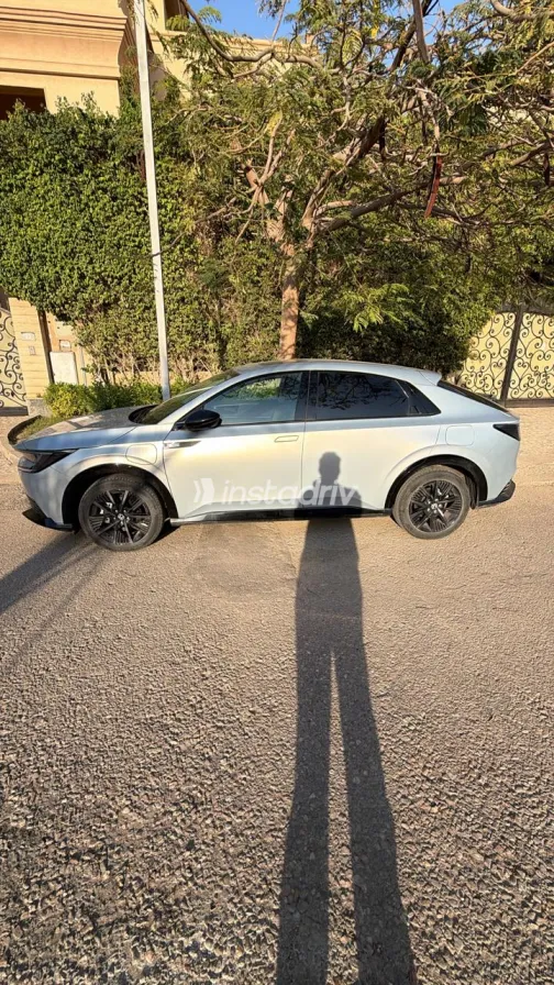 هوندا اي ان بي 2 2025 أبيض مستعملة للبيع - 2