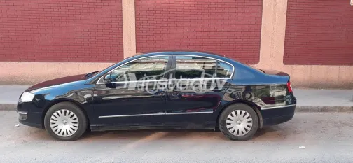 فولكس فاغن باسات 2009 أسود مستعملة للبيع - 1