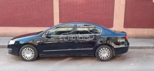 فولكس فاغن باسات 2009 أسود مستعملة للبيع