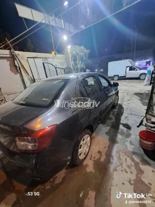 رينو لوجان 2017 أبيض مستعملة للبيع - 1